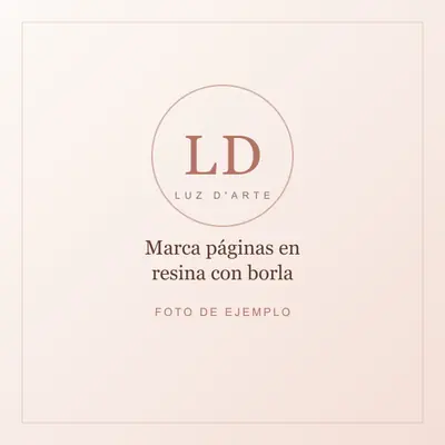 Producto de ejemplo: marca páginas en resina epóxica con borla y nombre